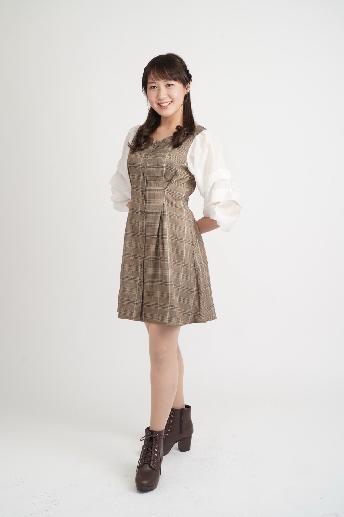 高崎彩音のキービジュアル